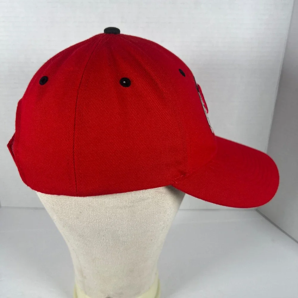 Nike Team‎ University of Utah Utes Red Adjustable Baseball Hat Cap
